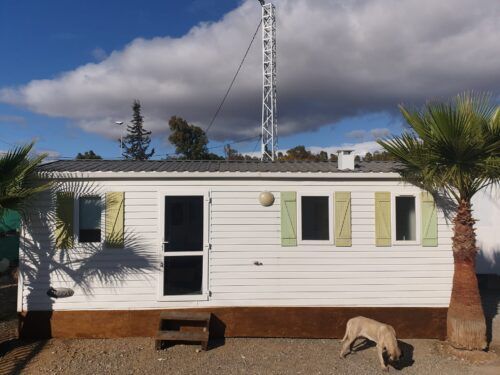 Casa móvil igual que nueva 8x3